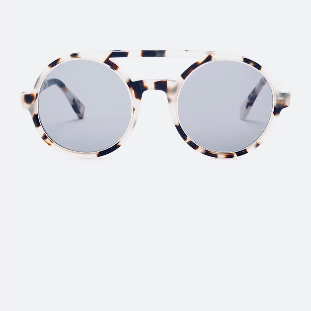 DEREK LAM SUNGLASSES